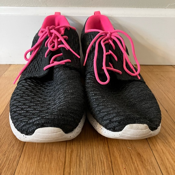 Nike Roshe Run Flyknit ID RIO 2016 Olympics MEN'S 12, Black/Gold/Pink 718293-992 - Picture 2 of 7